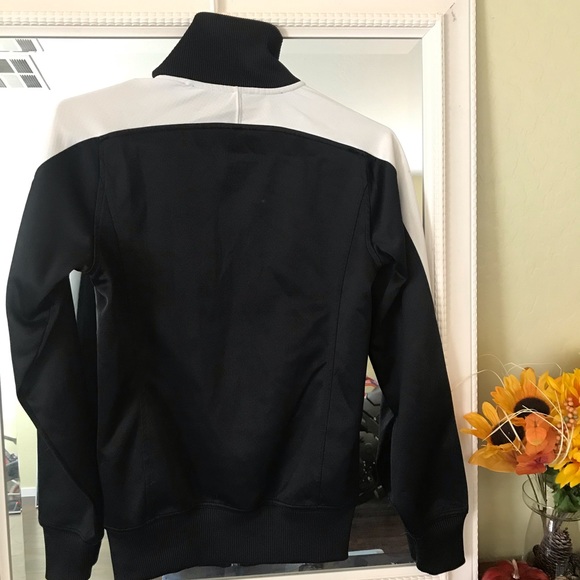 Nike Dri Fit Jacket - Picture 5 of 6